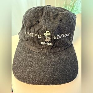 Disneyland Paris Mickey Mouse VTG 90's Limited Edition Adjustable Wool Ball Hat